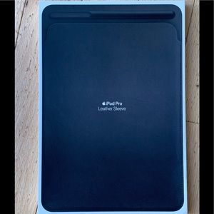 iPad Pro Leather Sleeve - Black